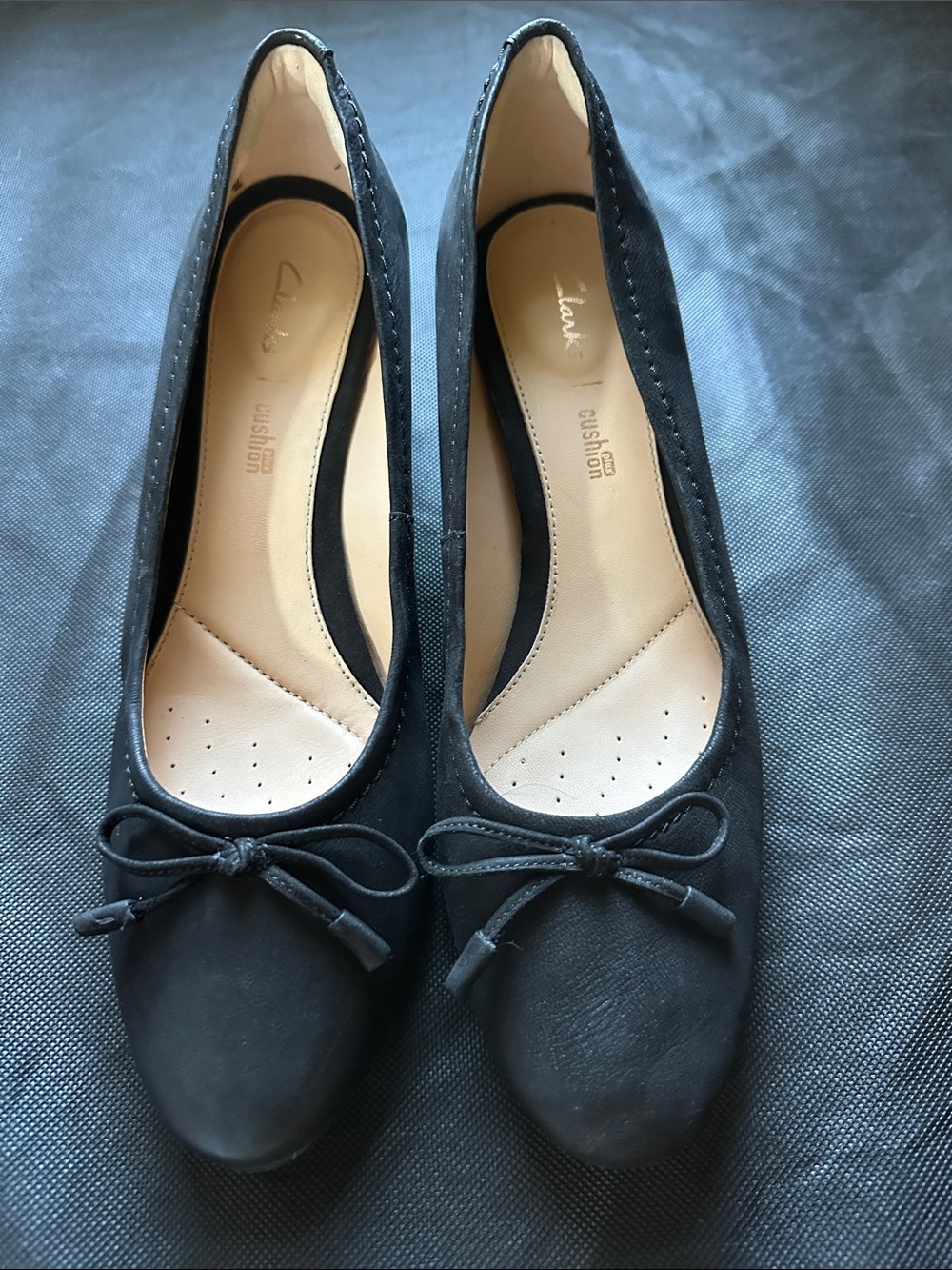 Clarks Black Women's Bow Ballet pumps